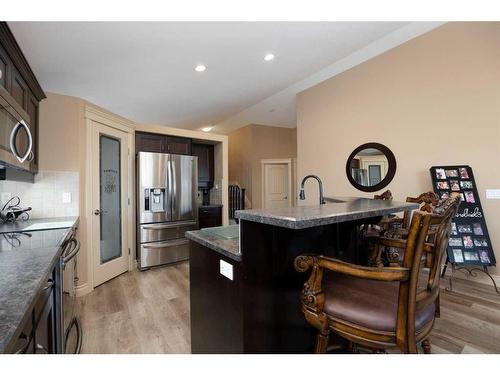 221 Paris Crescent Nw, Fort Mcmurray, AB - Indoor Photo Showing Kitchen With Upgraded Kitchen