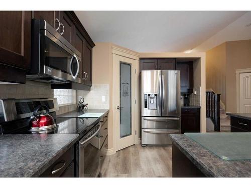 221 Paris Crescent Nw, Fort Mcmurray, AB - Indoor Photo Showing Kitchen With Stainless Steel Kitchen