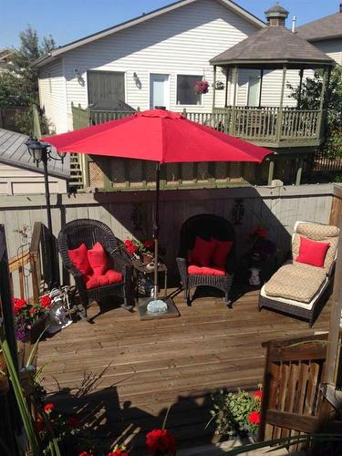 221 Paris Crescent Nw, Fort Mcmurray, AB - Outdoor With Deck Patio Veranda With Exterior