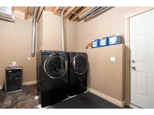 221 Paris Crescent Nw, Fort Mcmurray, AB - Indoor Photo Showing Laundry Room