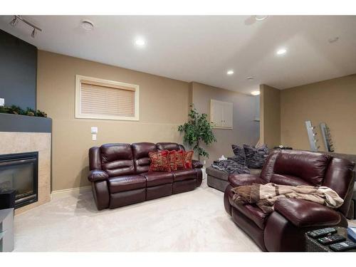 221 Paris Crescent Nw, Fort Mcmurray, AB - Indoor With Fireplace