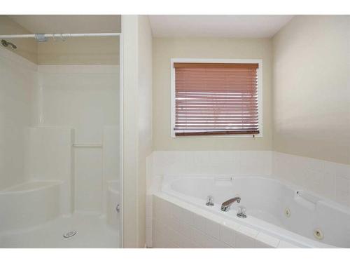 68-240 Laffont Way, Fort Mcmurray, AB - Indoor Photo Showing Bathroom