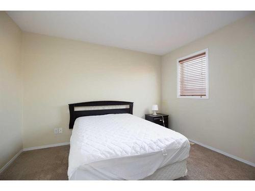 68-240 Laffont Way, Fort Mcmurray, AB - Indoor Photo Showing Bedroom