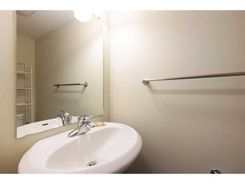 68-240 Laffont Way, Fort Mcmurray, AB - Indoor Photo Showing Bathroom