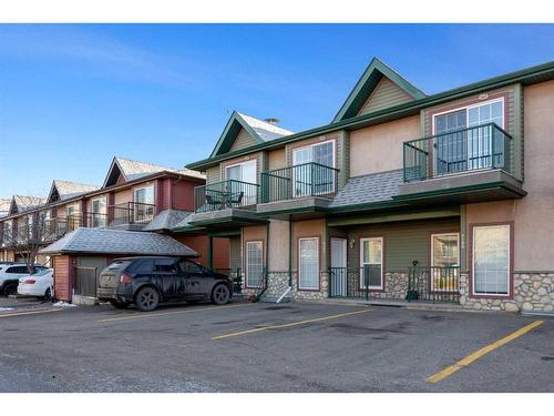 5101-200 Lougheed Drive, Fort Mcmurray, AB - Outdoor With Balcony