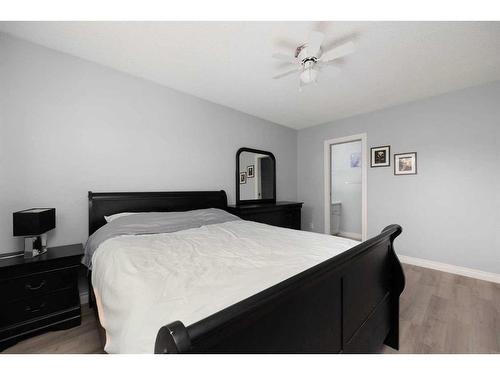 185 Ross Haven Drive, Fort Mcmurray, AB - Indoor Photo Showing Bedroom