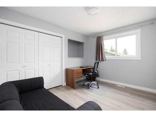 185 Ross Haven Drive, Fort Mcmurray, AB - Indoor