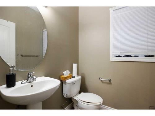 175 Loutit Road, Fort Mcmurray, AB - Indoor Photo Showing Bathroom