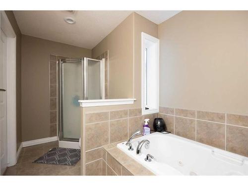 175 Loutit Road, Fort Mcmurray, AB - Indoor Photo Showing Bathroom