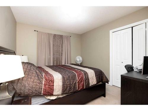 175 Loutit Road, Fort Mcmurray, AB - Indoor Photo Showing Bedroom