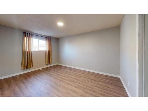 195 Eymundson Road, Fort Mcmurray, AB - Indoor Photo Showing Other Room