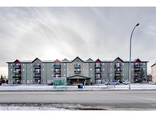 3307-200 Lougheed Drive, Fort Mcmurray, AB - Outdoor With Balcony With Facade