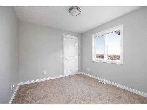 800 Athabasca Avenue, Fort Mcmurray, AB - Indoor Photo Showing Other Room