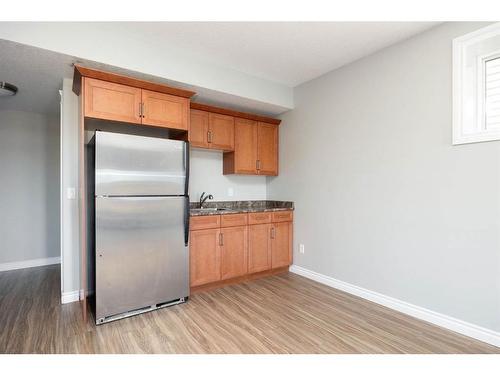 800 Athabasca Avenue, Fort Mcmurray, AB - Indoor Photo Showing Kitchen