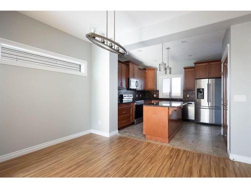 800 Athabasca Avenue, Fort Mcmurray, AB - Indoor Photo Showing Kitchen