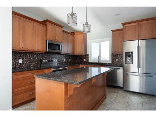 800 Athabasca Avenue, Fort Mcmurray, AB - Indoor Photo Showing Kitchen