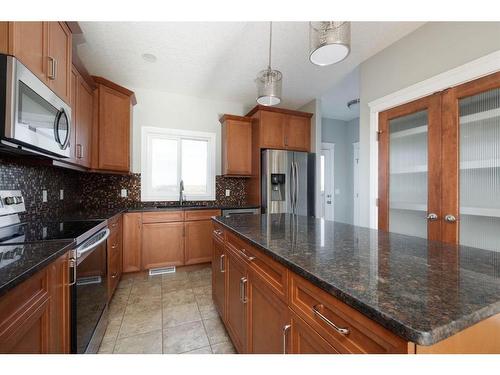 800 Athabasca Avenue, Fort Mcmurray, AB - Indoor Photo Showing Kitchen