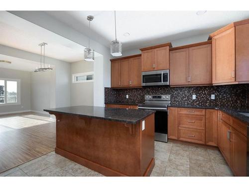 800 Athabasca Avenue, Fort Mcmurray, AB - Indoor Photo Showing Kitchen