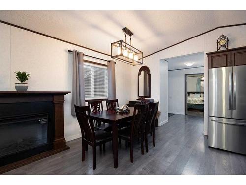 176 Greenbriar Bay, Fort Mcmurray, AB - Indoor Photo Showing Dining Room