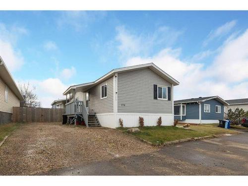 176 Greenbriar Bay, Fort Mcmurray, AB - Outdoor