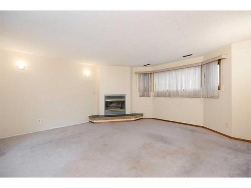 281 Beaton Place, Fort Mcmurray, AB - Indoor With Fireplace