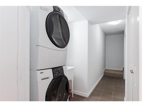 148 Kodiak Crescent, Fort Mcmurray, AB - Indoor Photo Showing Laundry Room