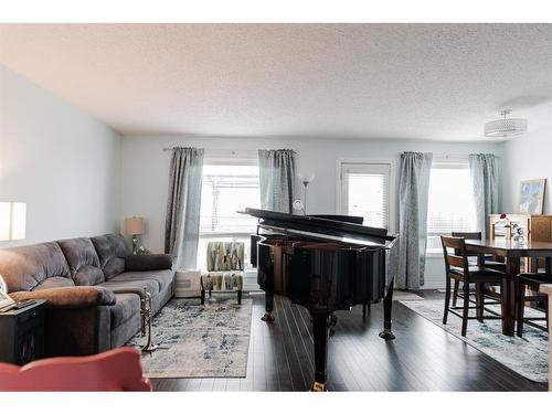 148 Kodiak Crescent, Fort Mcmurray, AB - Indoor Photo Showing Living Room