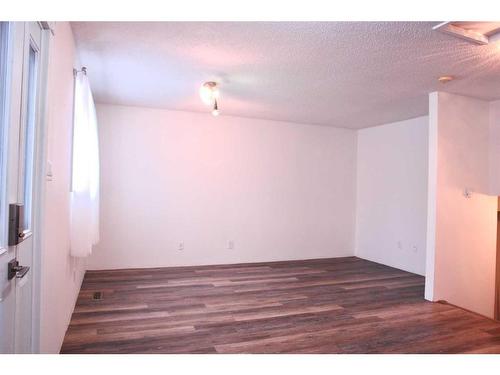 148 Rock Bay, Fort Mcmurray, AB - Indoor Photo Showing Other Room