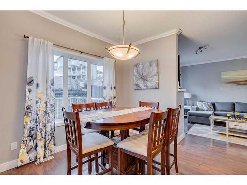 423 Killdeer Way, Fort Mcmurray, AB - Indoor Photo Showing Dining Room