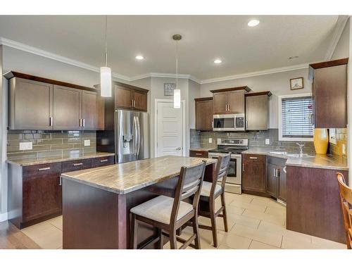 423 Killdeer Way, Fort Mcmurray, AB - Indoor Photo Showing Kitchen With Upgraded Kitchen