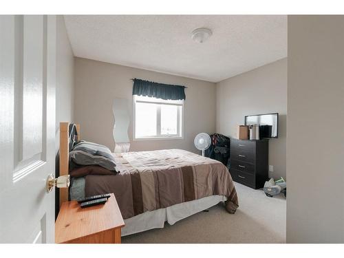 221 Sitka Drive, Fort Mcmurray, AB - Indoor Photo Showing Bedroom