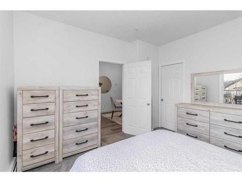 209-290 Plamondon Drive, Fort Mcmurray, AB - Indoor Photo Showing Bedroom