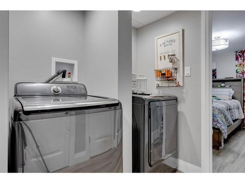 105 Silvertip Place, Fort Mcmurray, AB - Indoor Photo Showing Laundry Room