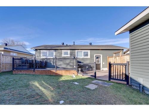 105 Silvertip Place, Fort Mcmurray, AB - Outdoor With Deck Patio Veranda With Exterior