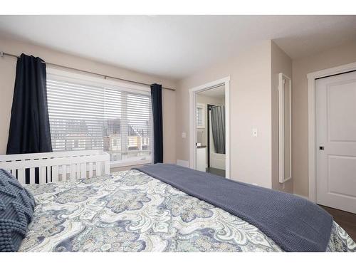 10-141 Fontaine Crescent, Fort Mcmurray, AB - Indoor Photo Showing Bedroom