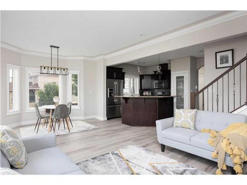 231 Merganser Crescent, Fort Mcmurray, AB - Indoor Photo Showing Living Room