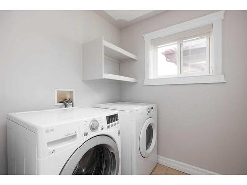 231 Merganser Crescent, Fort Mcmurray, AB - Indoor Photo Showing Laundry Room