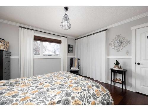 235 Cornwall Drive, Fort Mcmurray, AB - Indoor Photo Showing Bedroom