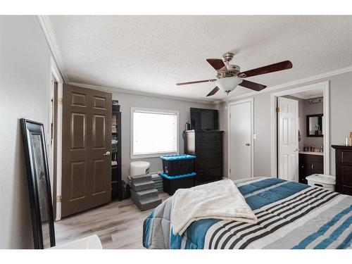 224 Cree Road, Fort Mcmurray, AB - Indoor Photo Showing Bedroom