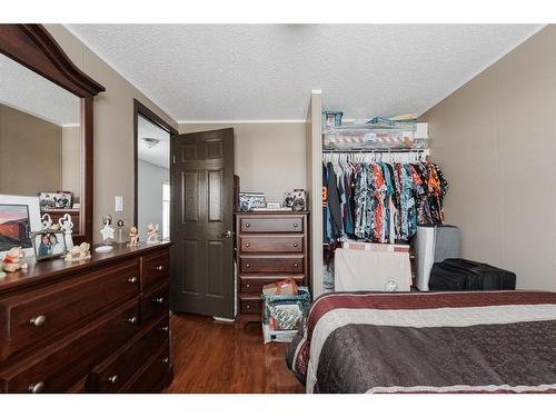 224 Cree Road, Fort Mcmurray, AB - Indoor Photo Showing Bedroom