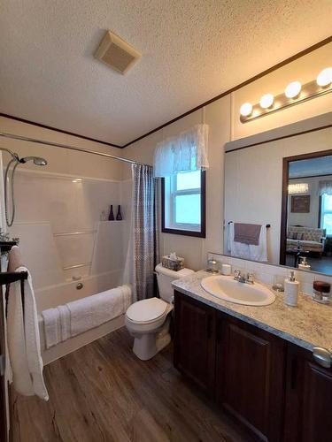 529-13221 Twp Rd 680, Rural Lac La Biche County, AB - Indoor Photo Showing Bathroom