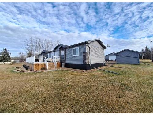 529-13221 Twp Rd 680, Rural Lac La Biche County, AB - Indoor Photo Showing Living Room