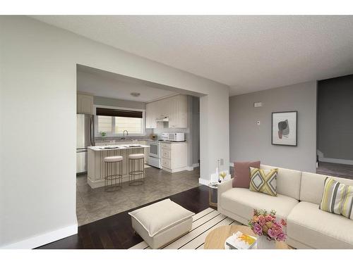 1 Pond Crescent, Fort Mcmurray, AB - Indoor Photo Showing Living Room