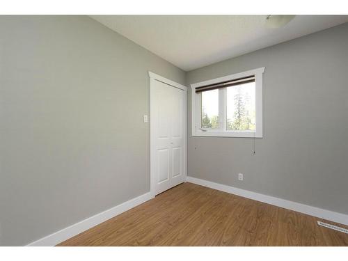 1 Pond Crescent, Fort Mcmurray, AB - Indoor Photo Showing Other Room