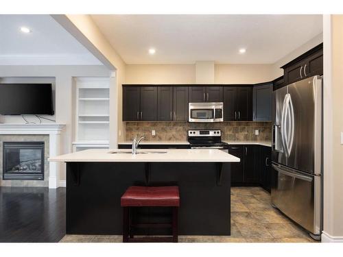 157 Shalestone Way, Fort Mcmurray, AB - Indoor Photo Showing Kitchen With Upgraded Kitchen