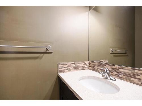 157 Shalestone Way, Fort Mcmurray, AB - Indoor Photo Showing Bathroom