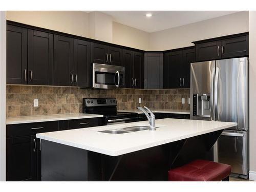 157 Shalestone Way, Fort Mcmurray, AB - Indoor Photo Showing Kitchen With Double Sink With Upgraded Kitchen