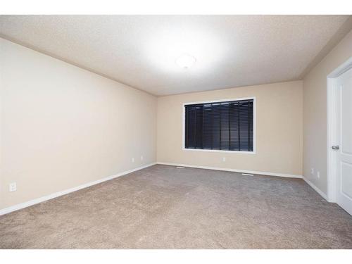 156 Chestnut Way, Fort Mcmurray, AB - Indoor Photo Showing Other Room