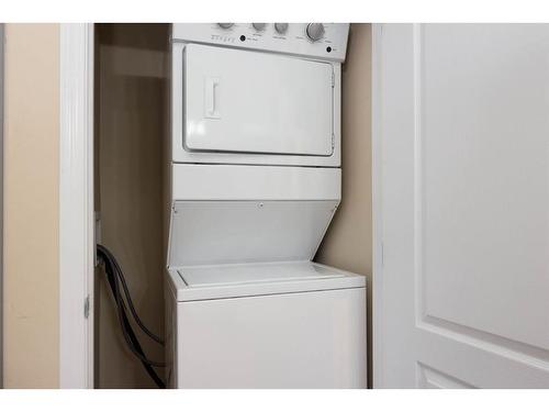 156 Chestnut Way, Fort Mcmurray, AB - Indoor Photo Showing Laundry Room