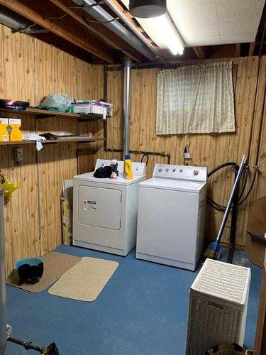 10314 101A Avenue, Lac La Biche, AB - Indoor Photo Showing Laundry Room